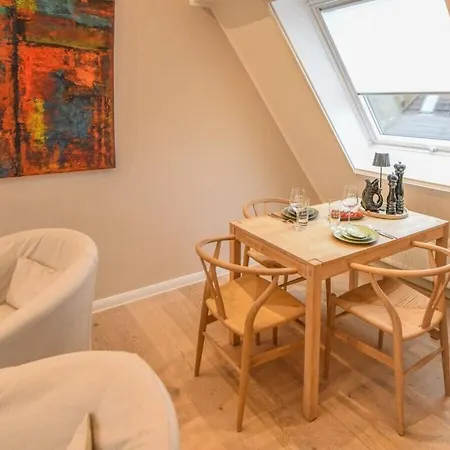 Holiday Apartment With 1 Bedroom